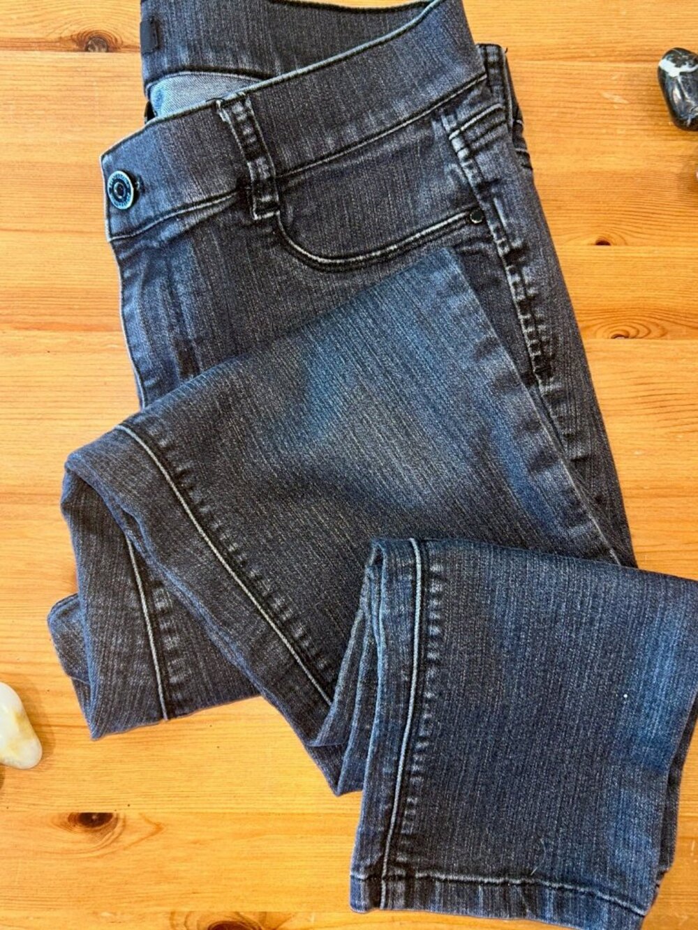 White House Black Market - Black Skinny Leg Jean - M